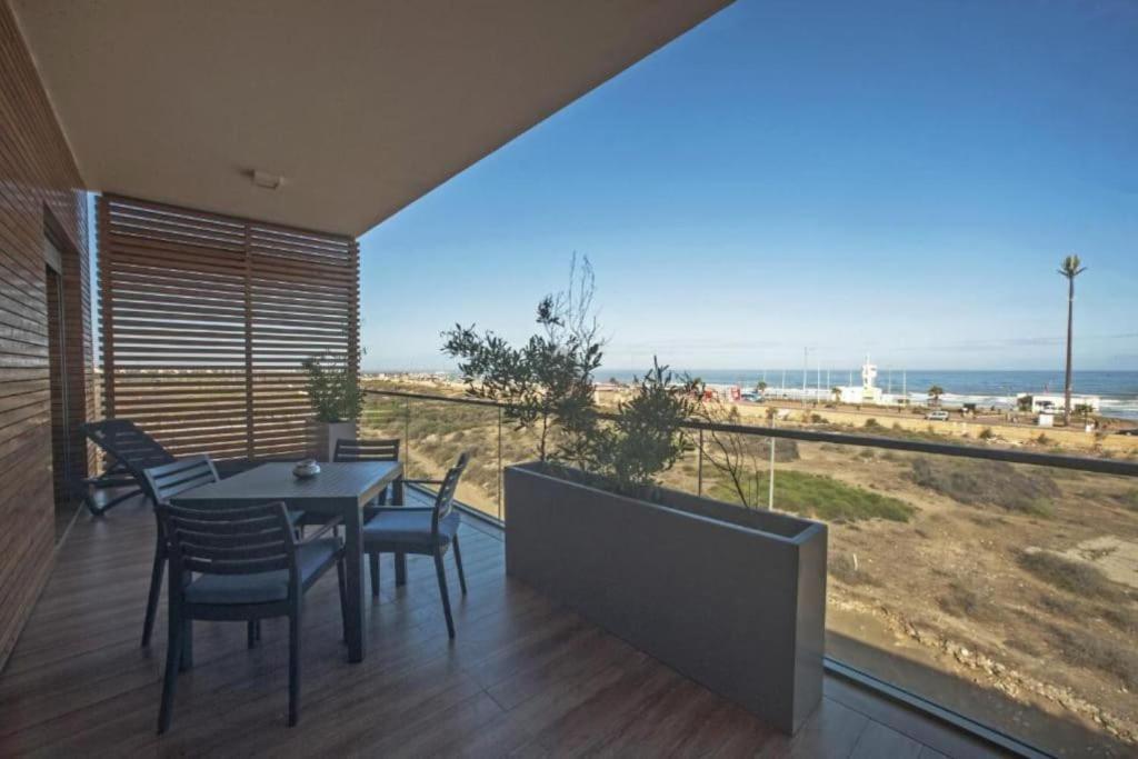 Luxury Apartment At Corniche , Seaview Close Beach Casablanca Exteriör bild