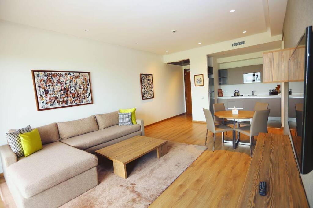 Luxury Apartment At Corniche , Seaview Close Beach Casablanca Exteriör bild
